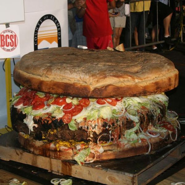 Самый большой гамбургер в мире