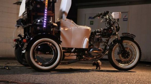 Мотоцикл со встроенным туалетом