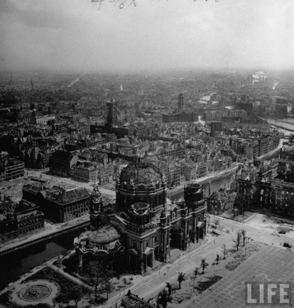 Берлин после штурма