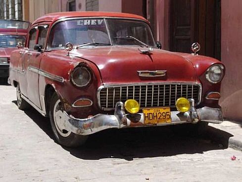 Машины на улицах Гаваны