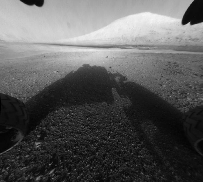 Первые фотографии с Марса