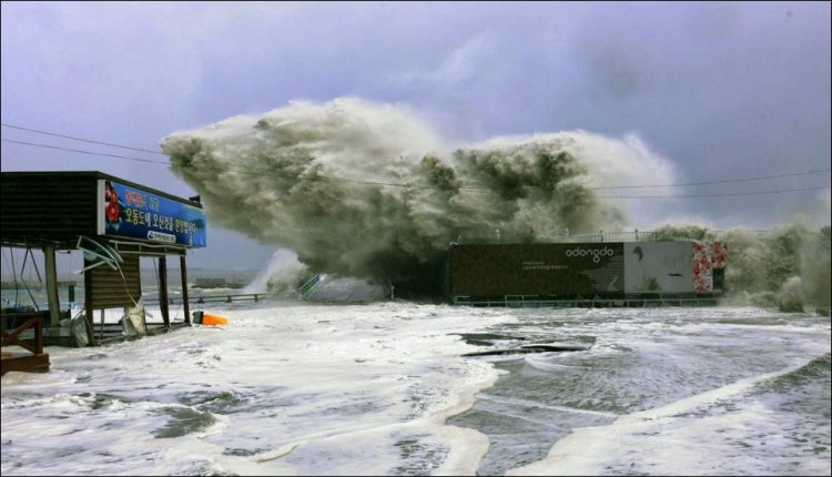 Тайфун «Санба» обрушился на юг Кореи